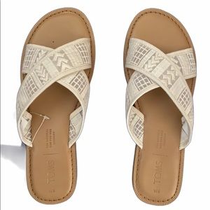 TOMS VIV Natural Arrow Mesh Sandals
